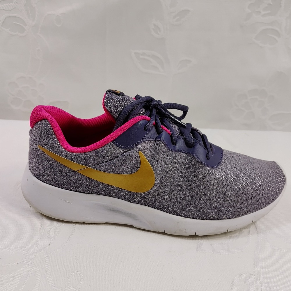 Nike Girls Tanjun Racer Sneakers 6.5 Youth Gray Pink Gold Running Shoe - Picture 3 of 9